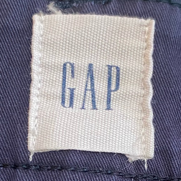 Gap size 4 Navy Blue Mid-Rise Bermuda Shorts Casual Relaxed Fit - Picture 3 of 9